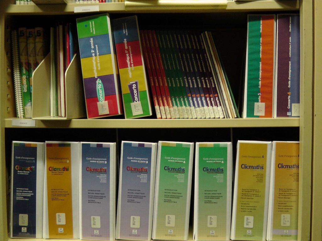 Manuels de l'étagère 8, 5e et 6e tablette